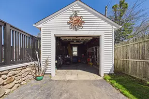 52 Moss St, Stonington, CT 06379 - Photo 25