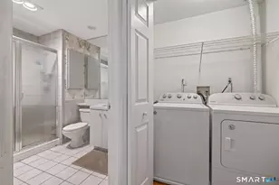 35 West Walk, West Haven, CT 06516 - Photo 23