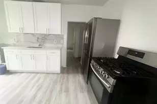 127 Pearl St, Waterbury, CT 06704 - Photo 3