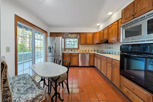 43 Woodbury Hl, Woodbury, CT 06798 - Photo 9
