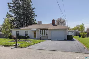105 Bear Paw Rd, Bridgeport, CT 06606 - Photo 3