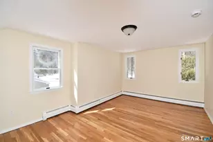 51 Oakwood St, Enfield, CT 06082 - Photo 19