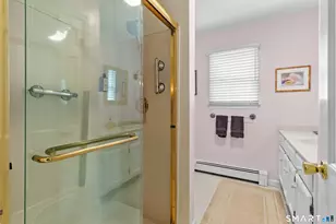 174 W Rocks Rd, Norwalk, CT 06851 - Photo 13