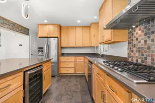 31 Hillandale Rd, Danbury, CT 06811 - Photo 9