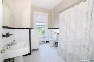 562 Chapel St, New Haven, CT 06511 - Photo 23
