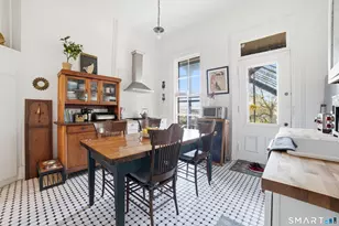 562 Chapel St, New Haven, CT 06511 - Photo 17