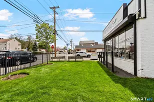 945 Wood Ave, Bridgeport, CT 06604 - Photo 37