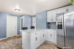 204 Barnes Ave, New Haven, CT 06513 - Photo 9