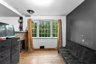 107 West St, Seymour, CT 06483 - Photo 7