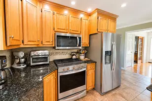 11 Wheeler Farm Rd, Preston, CT 06365 - Photo 13
