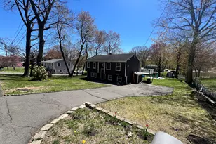 8 Rocco Dr, Wolcott, CT 06716 - Photo 3