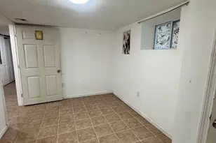 302 Dover St, Bridgeport, CT 06610 - Photo 33