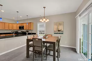 19 Brighton Park Way, Bloomfield, CT 06002 - Photo 5