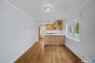 85 Iroquois Rd, Stamford, CT 06902 - Photo 11