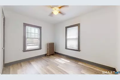 322 Hillside Avenue, Hartford, CT 06106 - Photo 9