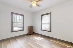 322 Hillside Ave, Hartford, CT 06106 - Photo 9