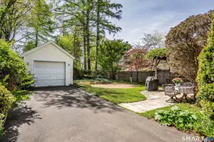 469 Fern St, West Hartford, CT 06107 - Photo 35