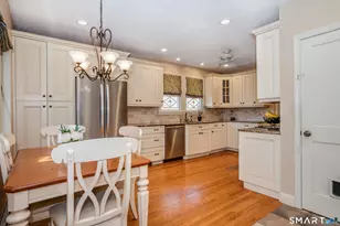 469 Fern St, West Hartford, CT 06107 - Photo 19