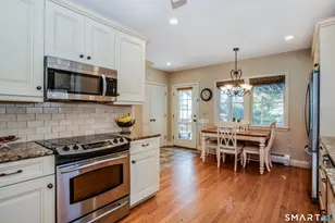 469 Fern St, West Hartford, CT 06107 - Photo 17