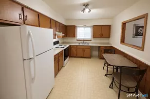 975 Meriden Rd, Waterbury, CT 06705 - Photo 3