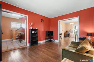 38 Walnut St, West Haven, CT 06516 - Photo 5