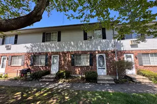 975 Meriden Rd, Waterbury, CT 06705 - Photo 13
