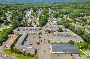 975 Meriden Rd, Waterbury, CT 06705 - Photo 15