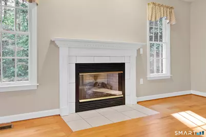 10 Knollwood Circle, Enfield, CT 06082 - Photo 17