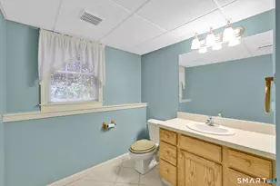 10 Knollwood Cir, Enfield, CT 06082 - Photo 27