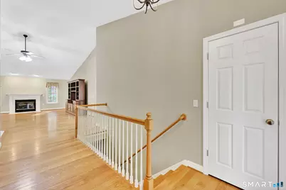 10 Knollwood Circle, Enfield, CT 06082 - Photo 5