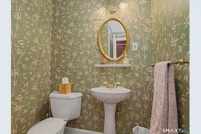 20 Chelsea Street, Fairfield, CT 06824 - Photo 7