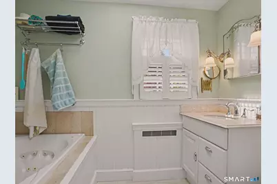 20 Chelsea Street, Fairfield, CT 06824 - Photo 19