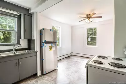 14 Poplar Street #B, New Milford, CT 06776 - Photo 9