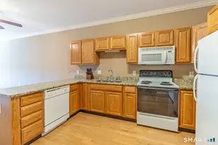 1 Brush Pasture Ln, Portland, CT 06480 - Photo 3