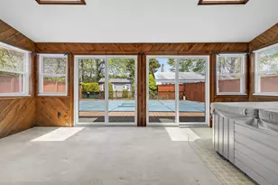 80 Baker Ave, Groton, CT 06340 - Photo 15