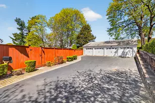 80 Baker Ave, Groton, CT 06340 - Photo 3