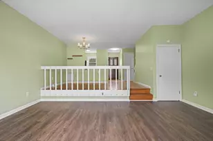 61 Meetinghouse Village, Meriden, CT 06450 - Photo 13