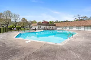 61 Meetinghouse Village, Meriden, CT 06450 - Photo 23