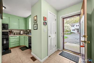 1048 South Main Street #32, Southington, CT 06479 - Photo 3
