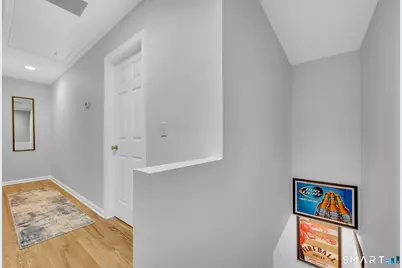 124 Pine Hill Avenue, Stamford, CT 06906 - Photo 9
