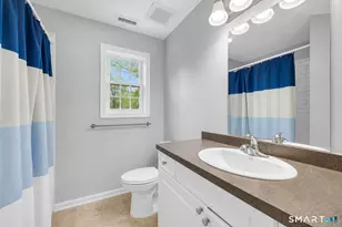 124 Pine Hill Ave, Stamford, CT 06906 - Photo 11