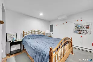 124 Pine Hill Ave, Stamford, CT 06906 - Photo 15