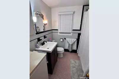 8 Oakridge Drive, Enfield, CT 06082 - Photo 13