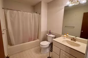 8 Oakridge Dr, Enfield, CT 06082 - Photo 23
