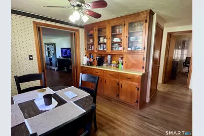 8 Oakridge Drive, Enfield, CT 06082 - Photo 5