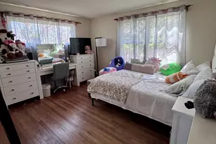 8 Oakridge Dr, Enfield, CT 06082 - Photo 7