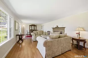 100 Surrey Ln, Glastonbury, CT 06033 - Photo 3