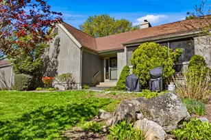 209 Acorn Ln, Stratford, CT 06614 - Photo 3