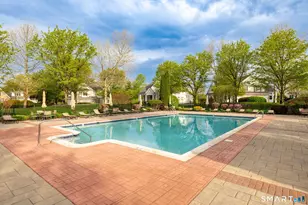 19 Cherry Hills Cir, Bloomfield, CT 06002 - Photo 33