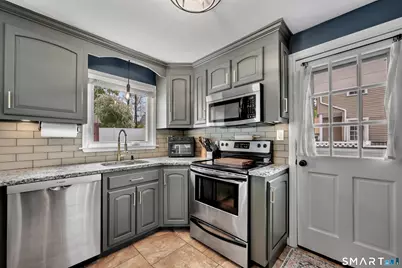 14 Baldwin Street, Meriden, CT 06451 - Photo 7